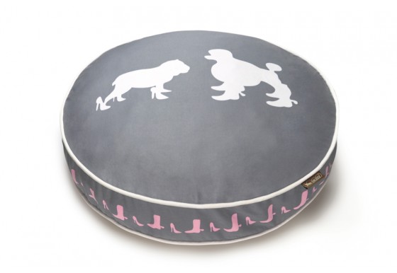 pet play heels and boots round dog bed