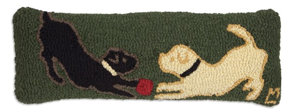 playpals-hand-hooked-wool-pillow-wholesale-chandler-4-corners